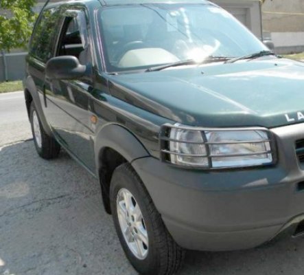 Autoturisme cu certificate de inspecţie tehnică false, descoperite la Ostrov